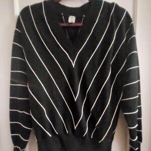 TRISTAN Vintage Black V-Neck Chevron Stripe Sweater - Small